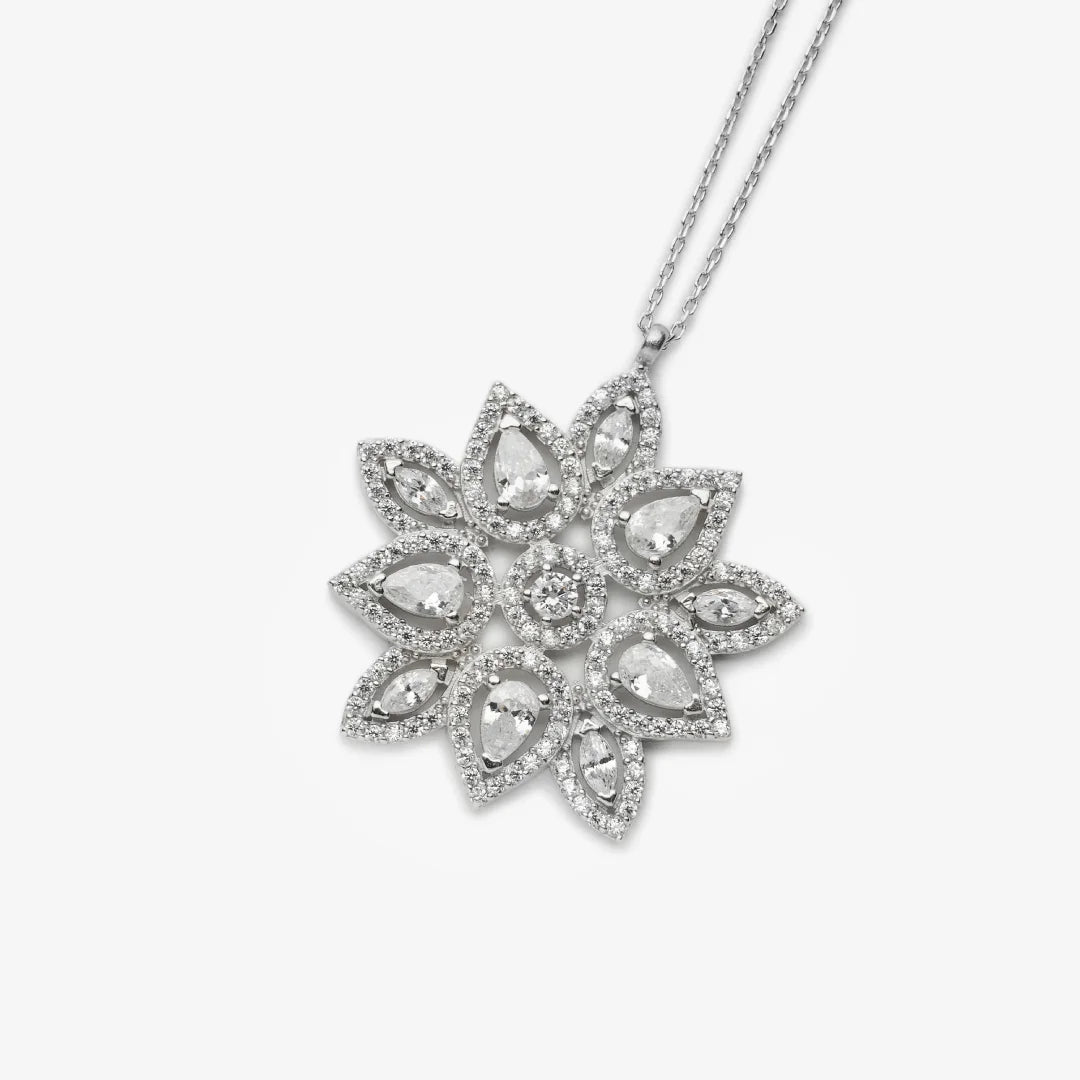 Diamantmontur Sparkling Queen’s Star Silber rhodiniert Halskette LMLKL03327-RH